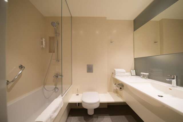 Отель Holiday Inn Vilnius Вильнюс-30