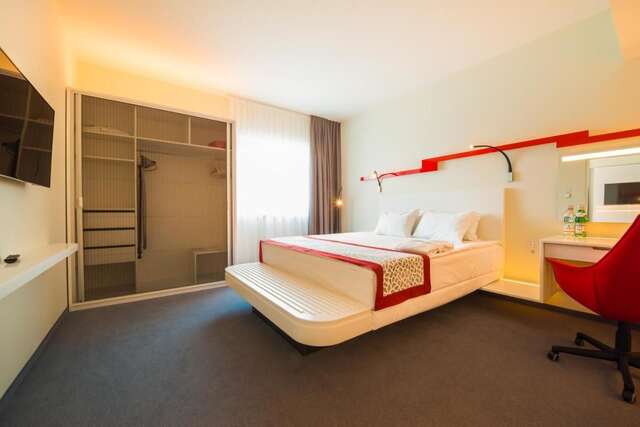 Отель Holiday Inn Vilnius Вильнюс-8