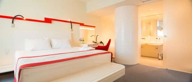 Отель Holiday Inn Vilnius Вильнюс-9